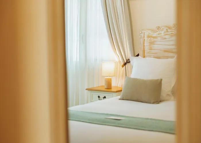 La Bastide Des Salins 4*