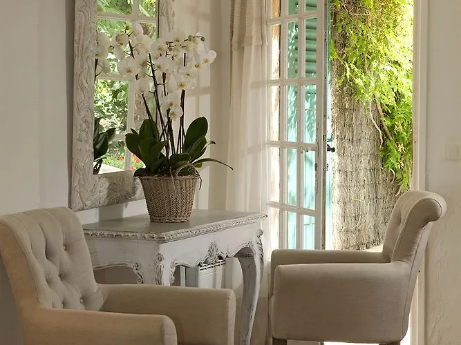 Hotel La Bastide Des Salins Saint-Tropez