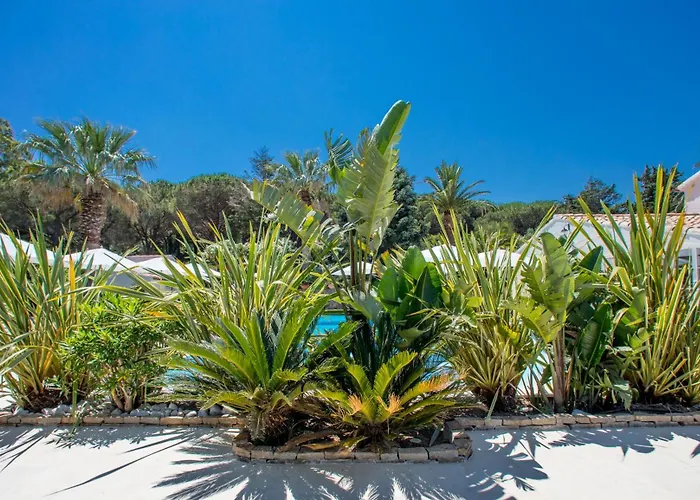 La Bastide Des Salins Otel