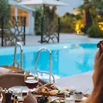 Hotel La Bastide Des Salins 4*
