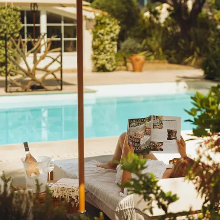 La Bastide Des Salins Готель 4*