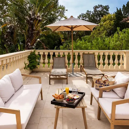 Hotel La Bastide Des Salins 4*