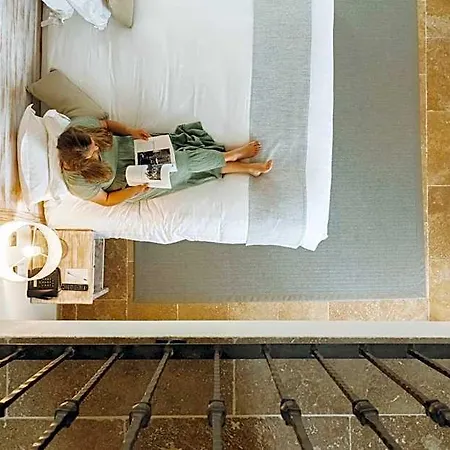Готель La Bastide Des Salins 4*