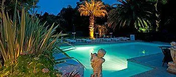 فندق La Bastide Des Salins 4*