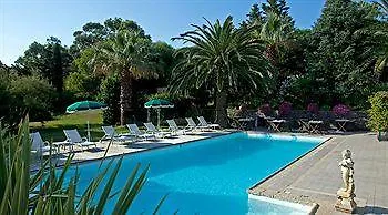 Hotell La Bastide Des Salins