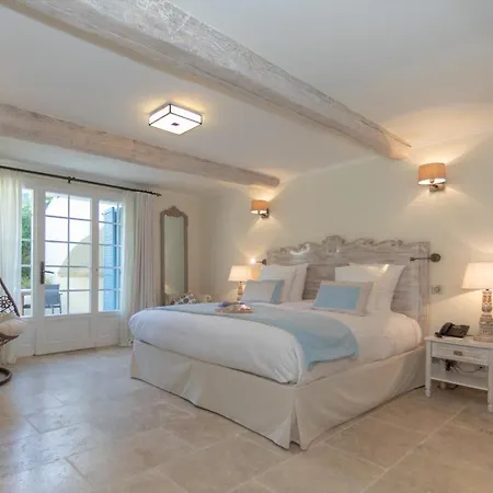 La Bastide Des Salins 호텔 4*