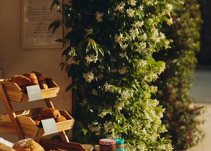 Готель La Bastide Des Salins